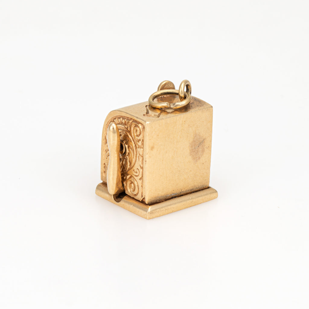 Can Opener 3D Detailed Vintage Charm Retro Pendant 14K Yellow Gold