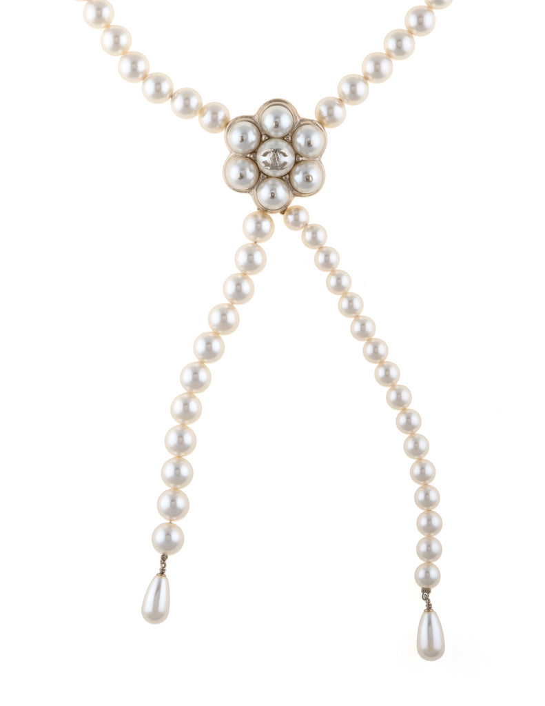 Chanel Faux Pearl Choker Drop Necklace Light Yellow Tone Circa 2015 –  Sophie Jane