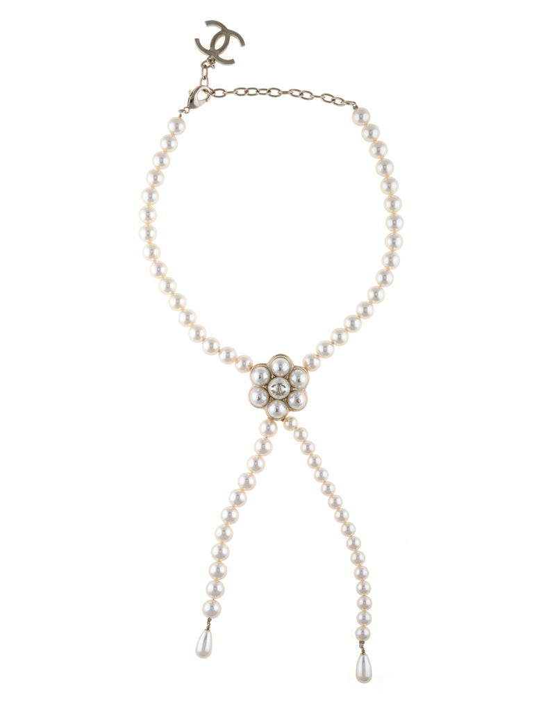 Chanel Faux Pearl Choker Drop Necklace Light Yellow Tone Circa 2015 –  Sophie Jane