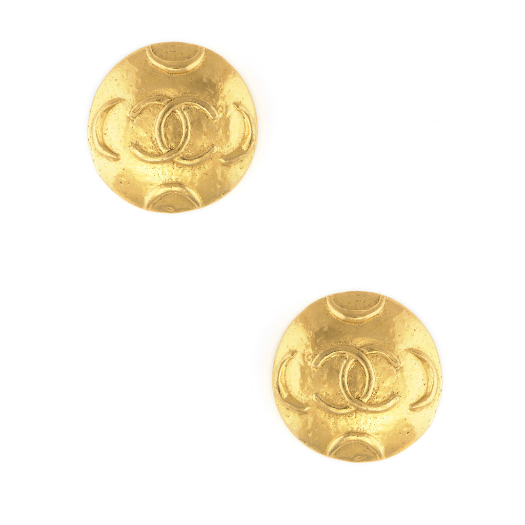 70s Chanel Vintage CC Logo Round Clip Earrings