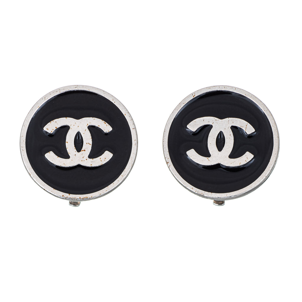 Chanel Earrings c2005 Black Enamel CC Logo Small Round Clip On White M –  Sophie Jane