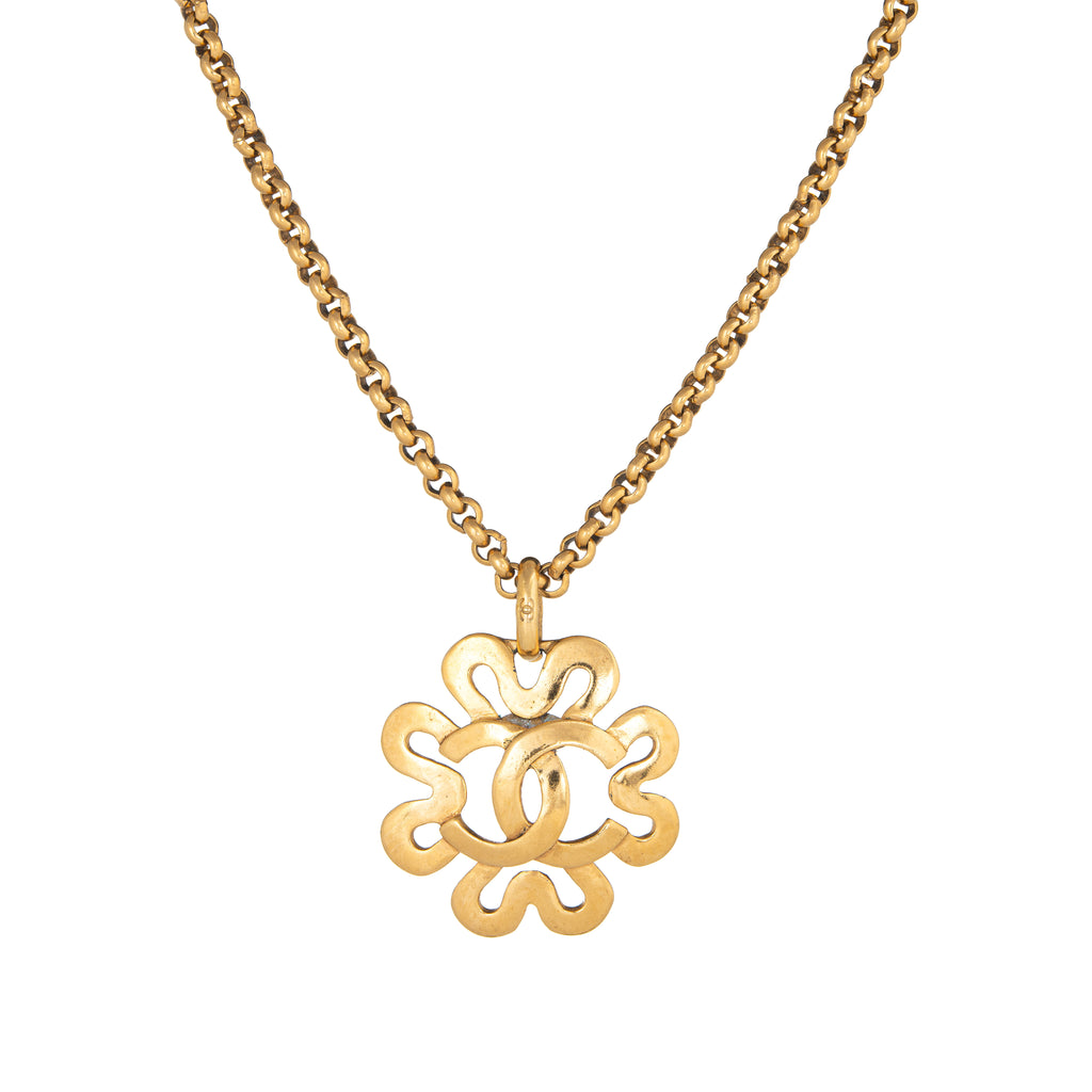 Chanel necklace flower hotsell